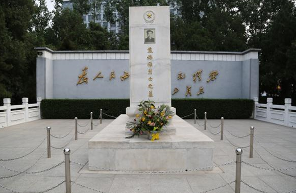 兰考红色教育基地-焦裕禄烈士墓